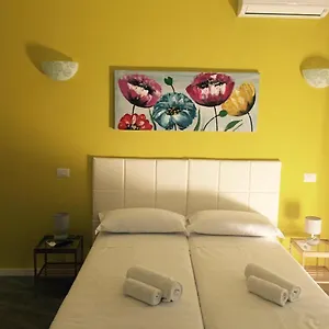 Konukevi Tiburtina, Roma